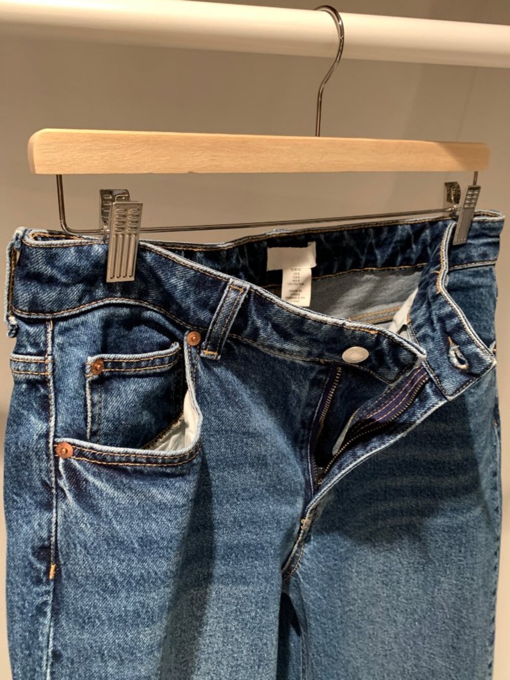 H&M Jeans Medium Blue Wash Straight Leg Size 8 - 99% Cotton
